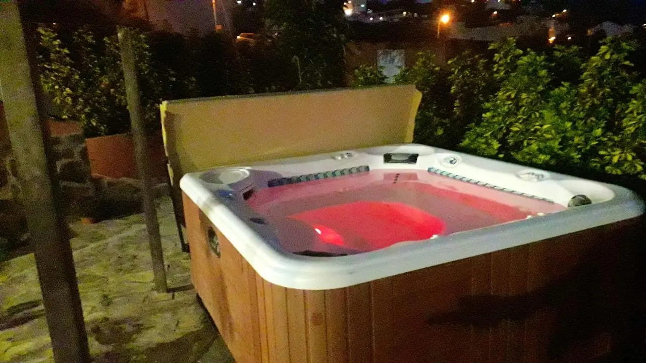 아데제 House With View And Jacuzzi In Adeje 빌라 펜션